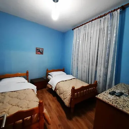 Pensión Teresa Tirana